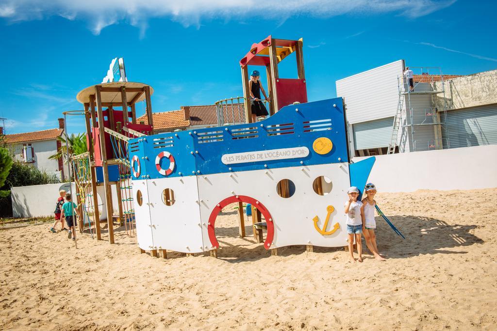 Quest En France Holidays - Mobile Home At Jard Sur Mer Exterior photo